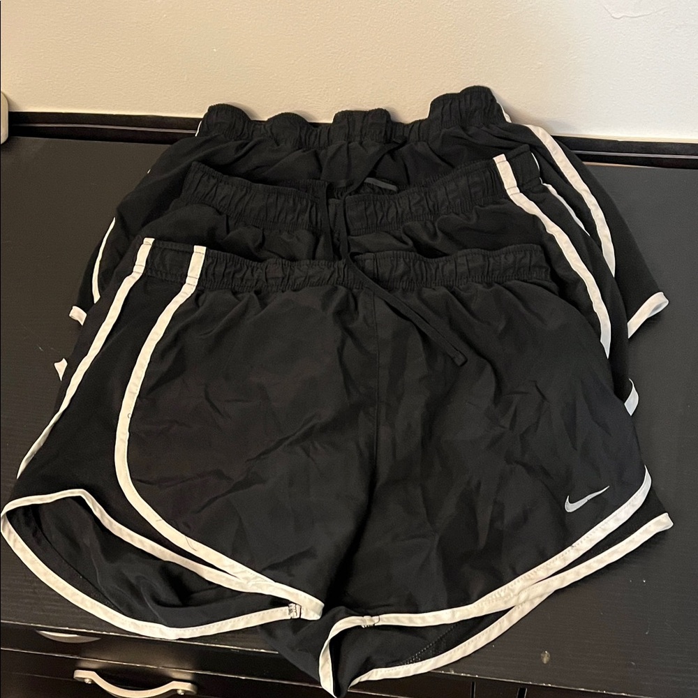 Nike Short Bundle - Picture 2 of 3